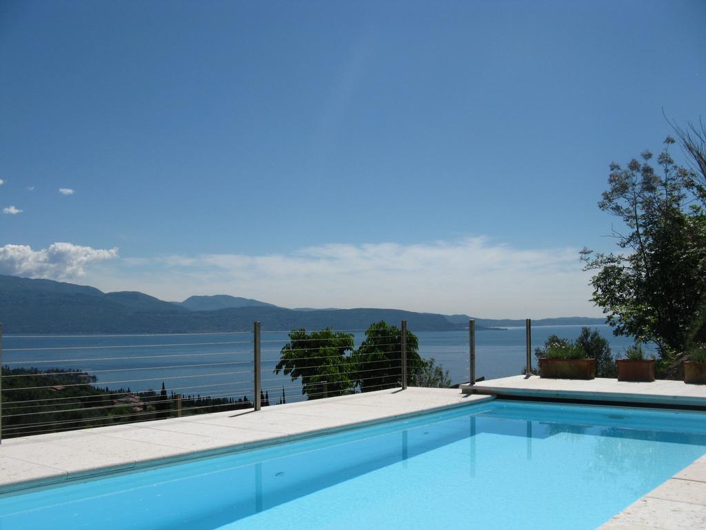 Bio Due Di Moro Guest House Gardone Riviera Bagian luar foto